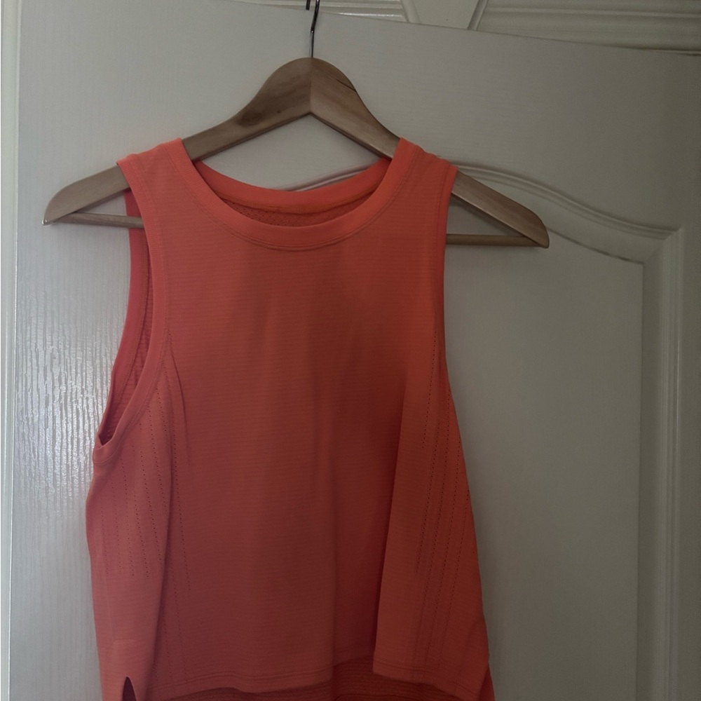 Lululemon Orange Sleeveless Top, like new condition